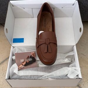 Dream Pairs Women's Tan Loafers